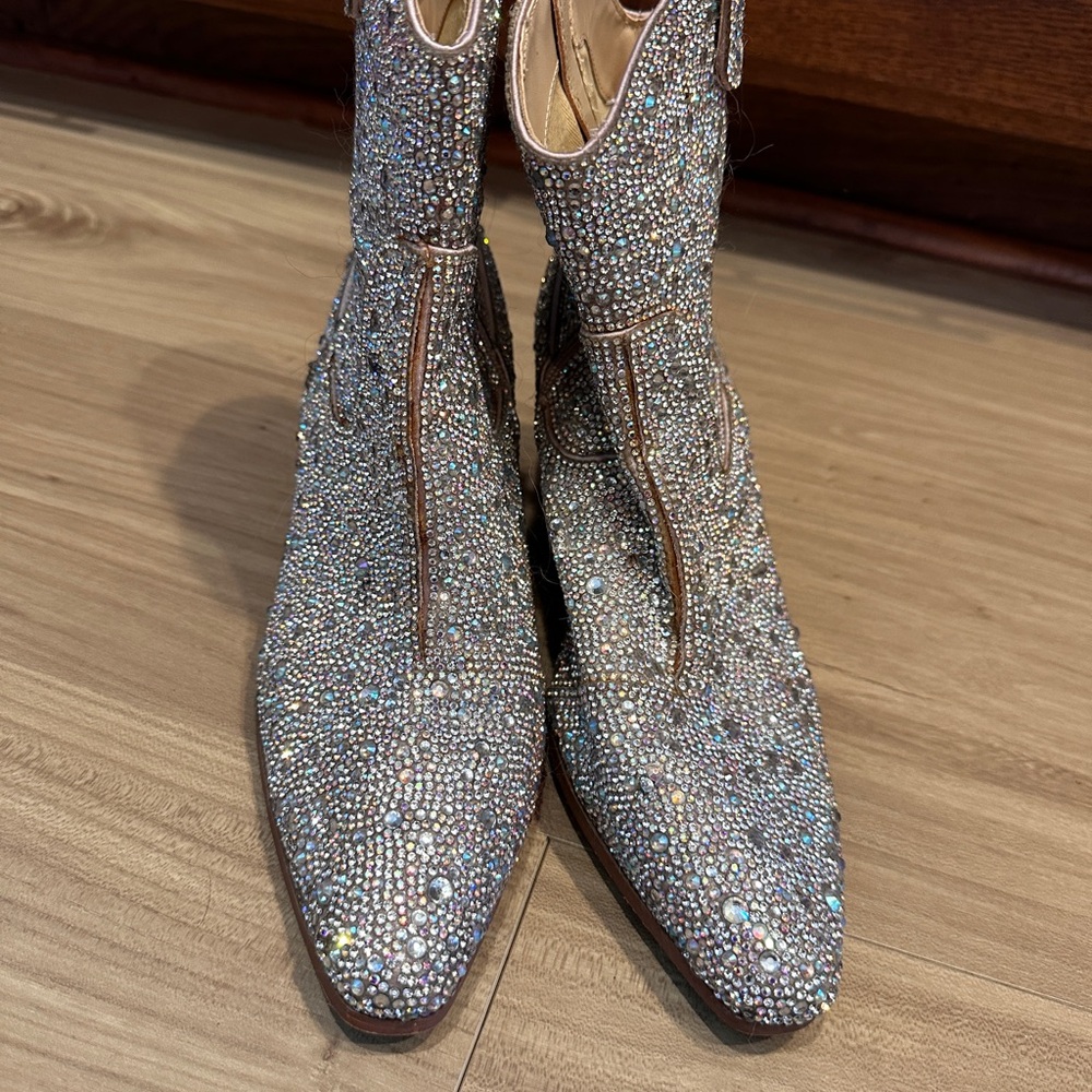 Betsy Johnson Sparkling Cowboy Boots l Ankle Boots - Picture 2 of 4